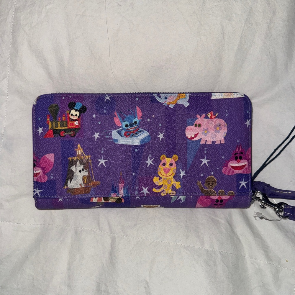 Disney Dooney & Bourke wristlet clutch NWT